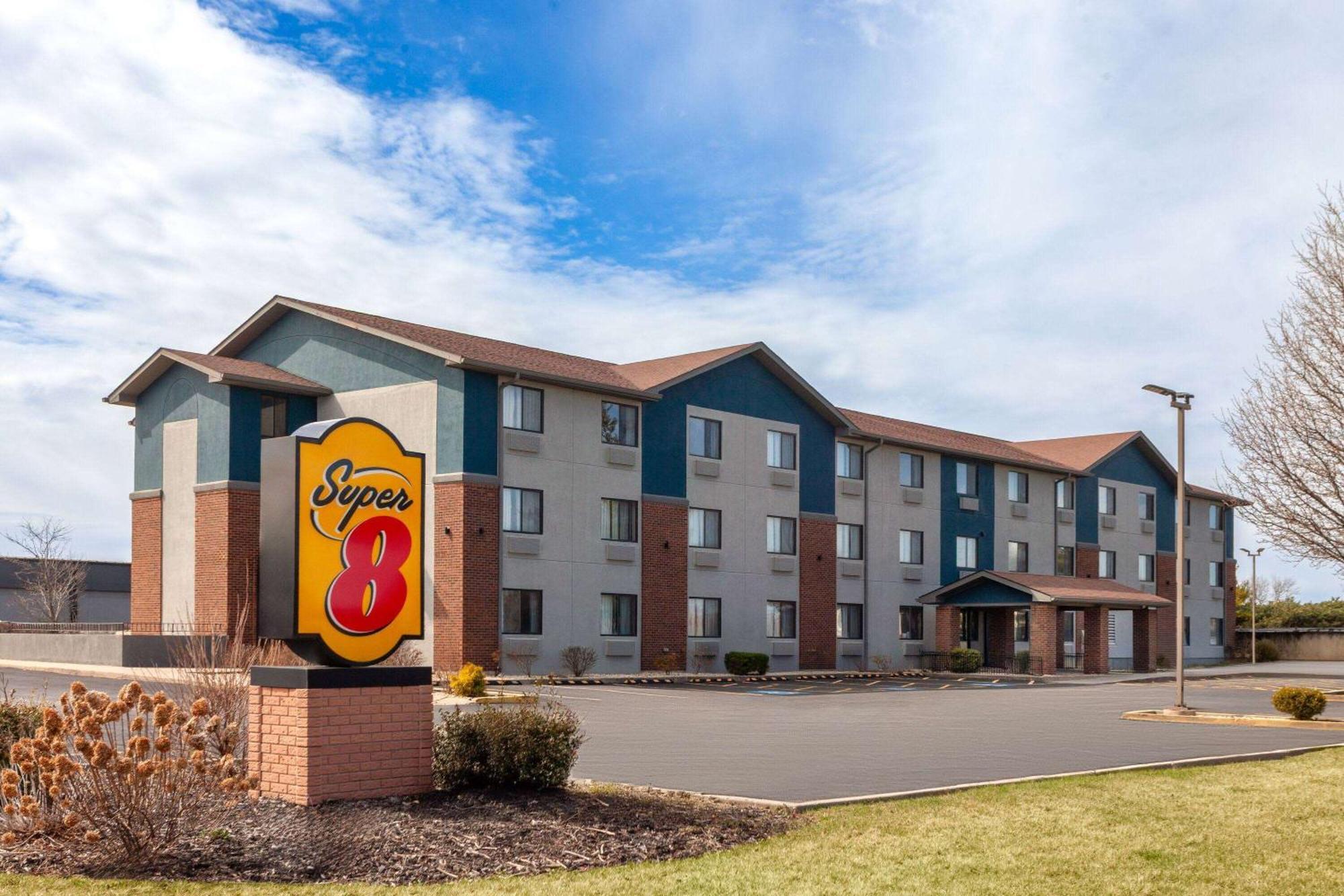 Super 8 By Wyndham Romeoville Bolingbrook Exteriör bild
