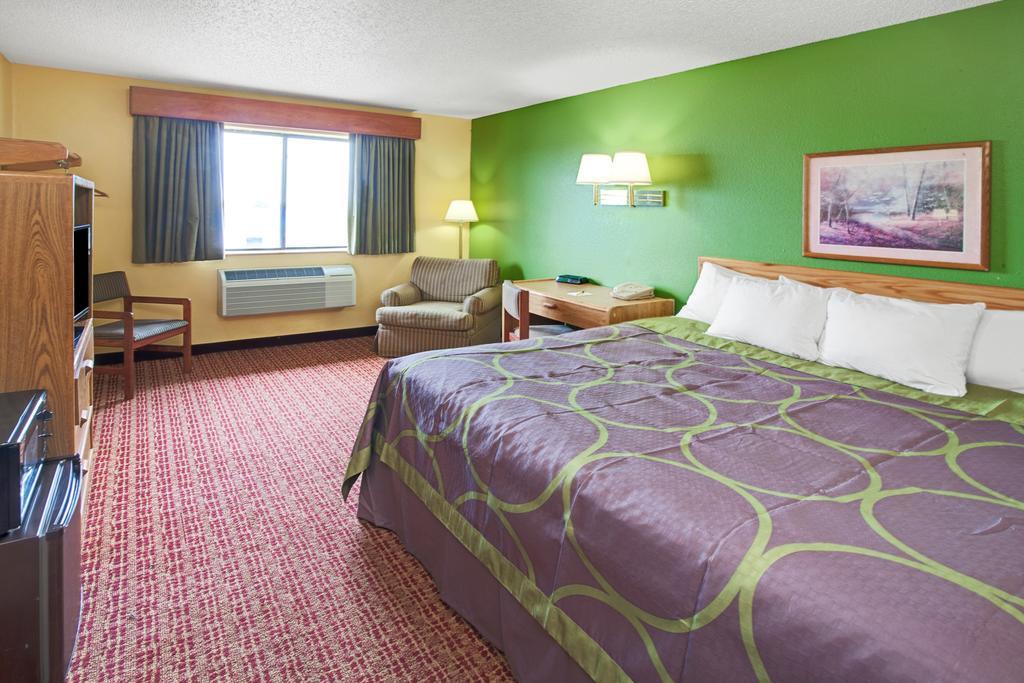 Super 8 By Wyndham Romeoville Bolingbrook Exteriör bild
